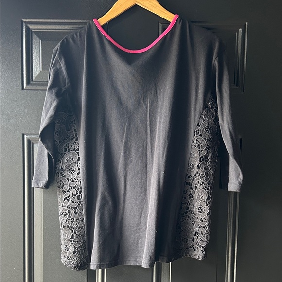 Metal Mulisha Black Top with Pink Trim - Picture 4 of 4